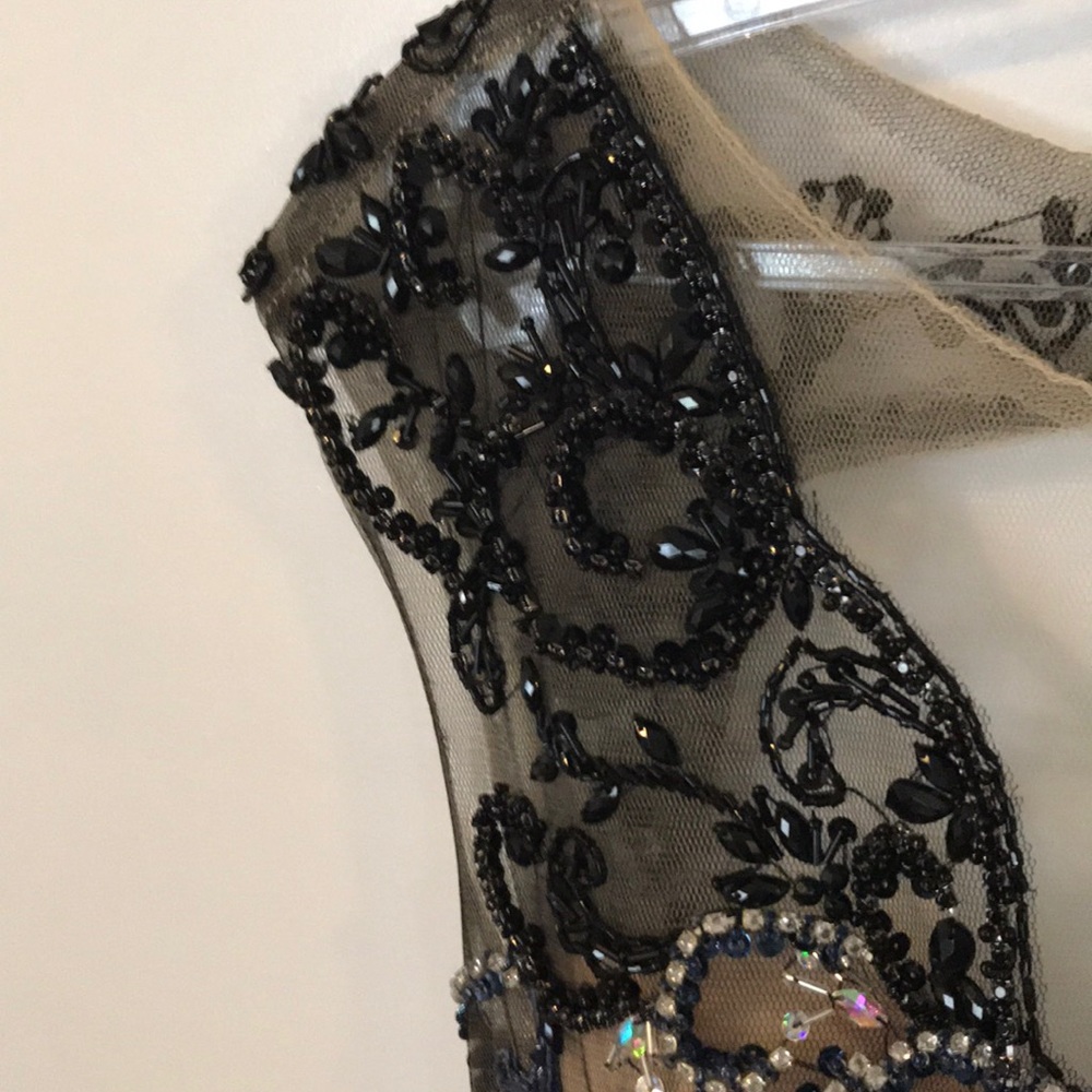 Prom dress - Picture 6 of 8